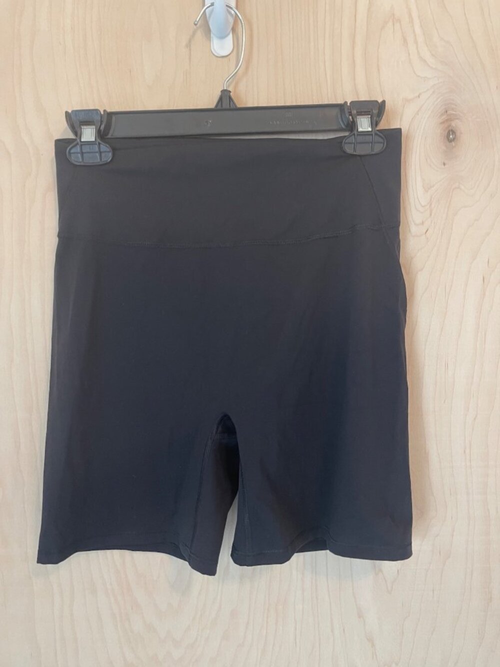 NWT SKIMS x NIKE MATTE BIKER 5" OBSIDIAN SHORTS SZ MEDIUM